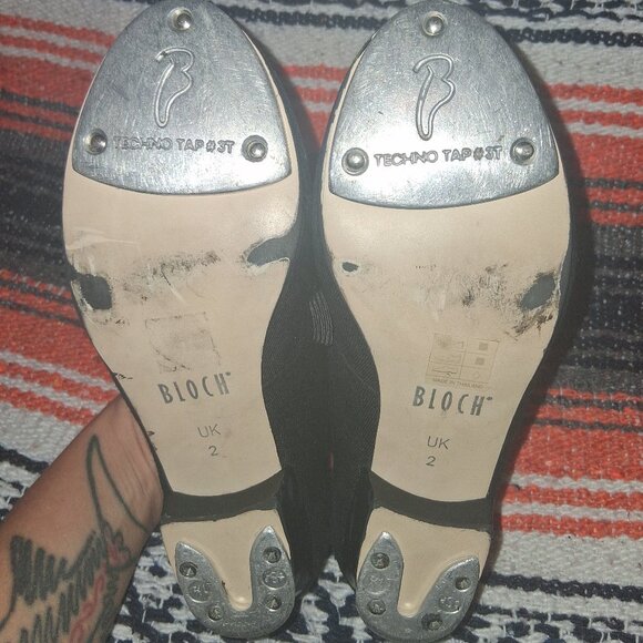 Bloch Tap Shoes - Picture 7 of 8